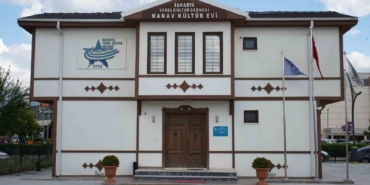 700-yillik-manav-turkmen-kulturu-bu-cati-altinda-yasatiliyor-WJdjdOgp.jpg