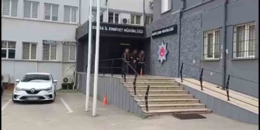 72-saatlik-kamera-incelendi-aranan-sahislara-baskin-yapildi-3-kisi-yakalandi-M2zOluWp.jpg