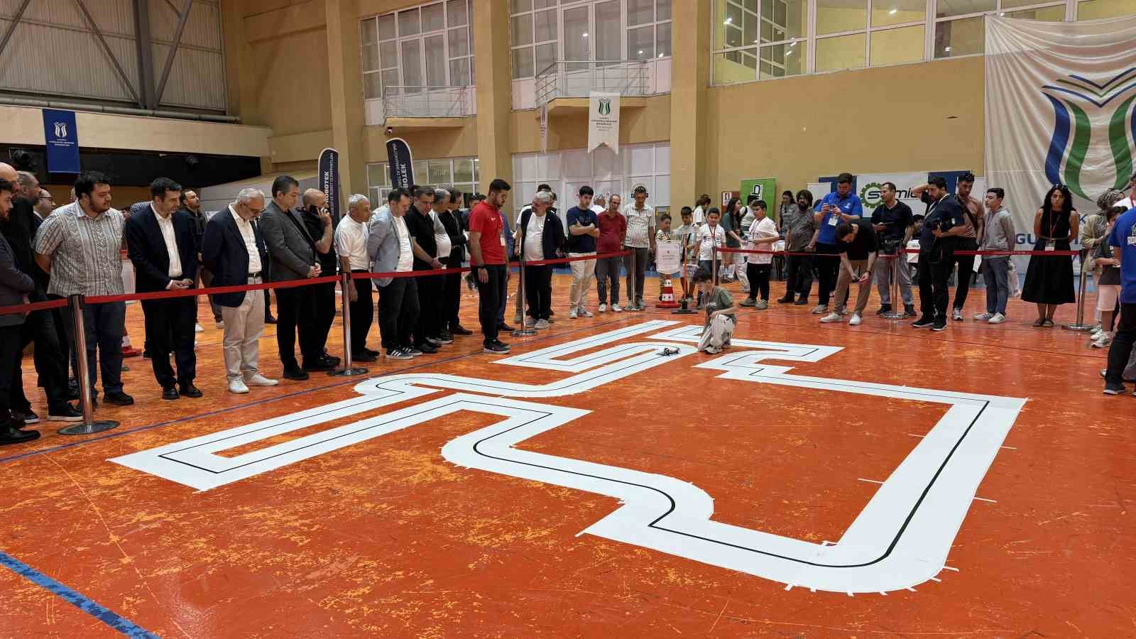 740 takım, 800 bin TL ödül: Teknoloji şöleninin heyecanı başladı 9 740 takim 800 bin tl odul teknoloji soleninin heyecani basladi 5 iSietPXI