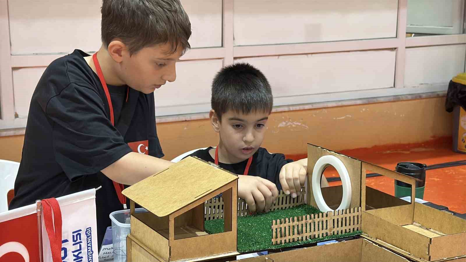 740 takım, 800 bin TL ödül: Teknoloji şöleninin heyecanı başladı 11 740 takim 800 bin tl odul teknoloji soleninin heyecani basladi 7 s1Pirf9g