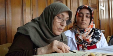 75-yasindaki-fatma-teyzenin-kuran-i-kerim-ogrenme-azmi-AFZn6ASl.jpg