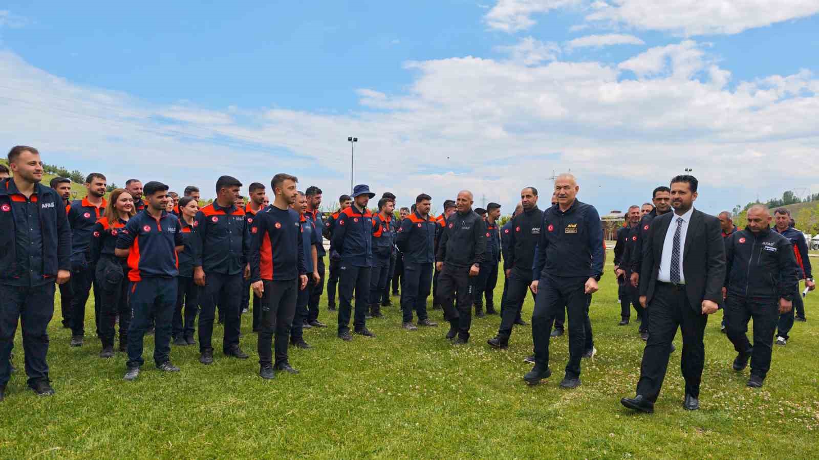 76 ilin katıldığı AFAD’ın tematik kampı Ahlat’ta başladı 11 76 ilin katildigi afadin tematik kampi ahlatta basladi 7 6vXS2Wr1