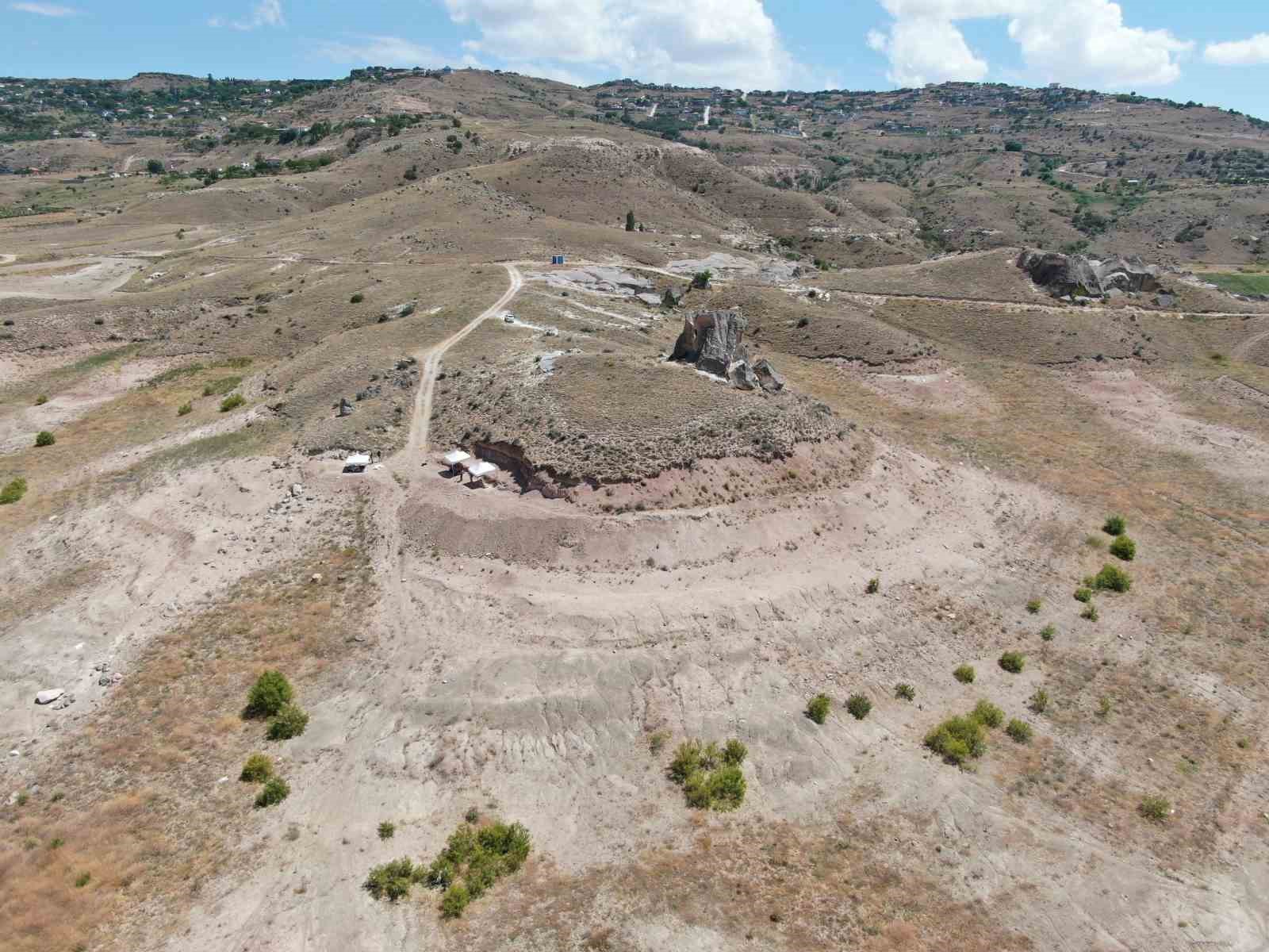 7,7 milyon yıllık tarihe ışık tutan kazı alanı suya gömüldü 5 77 milyon yillik tarihe isik tutan kazi alani suya gomuldu 1 JPBbqnKy