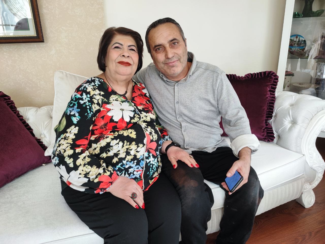 79 yasindaki melehat ogretmene duygulandiran ziyaret 3