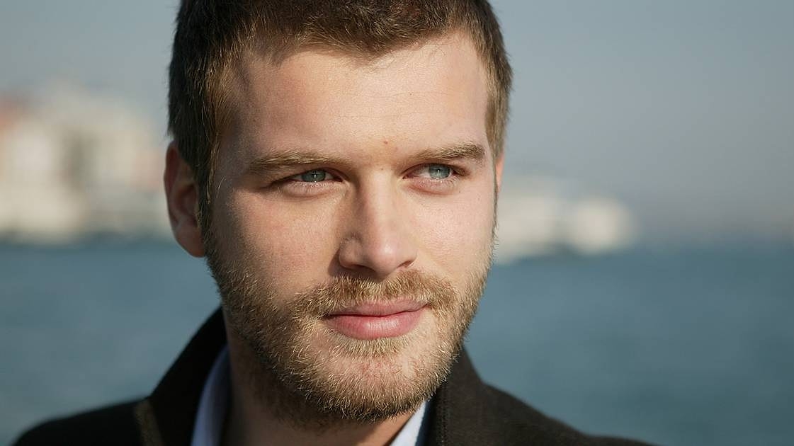 Kıvanç Tatlıtuğ yeni projesi ne?
