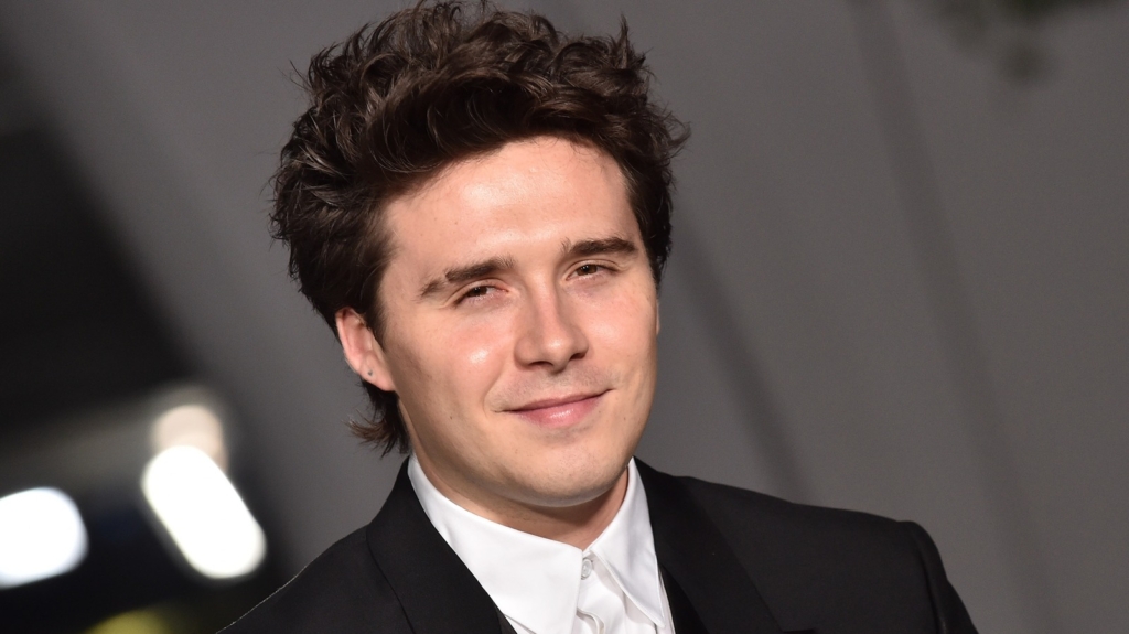 Brooklyn Beckham bu süreçte nerede duruyor?