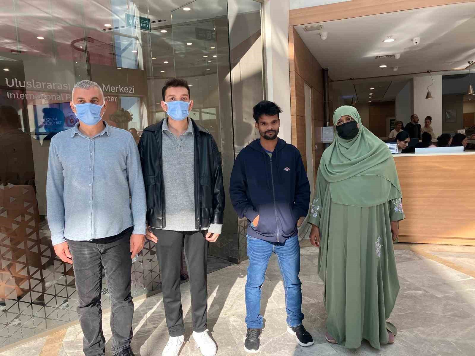 8 bin 500 kilometre uzaktan gelen umut: Çapraz nakille hayata tutundular 4 8 bin 500 kilometre uzaktan gelen umut capraz nakille hayata tutundular 0 lbqyV81d