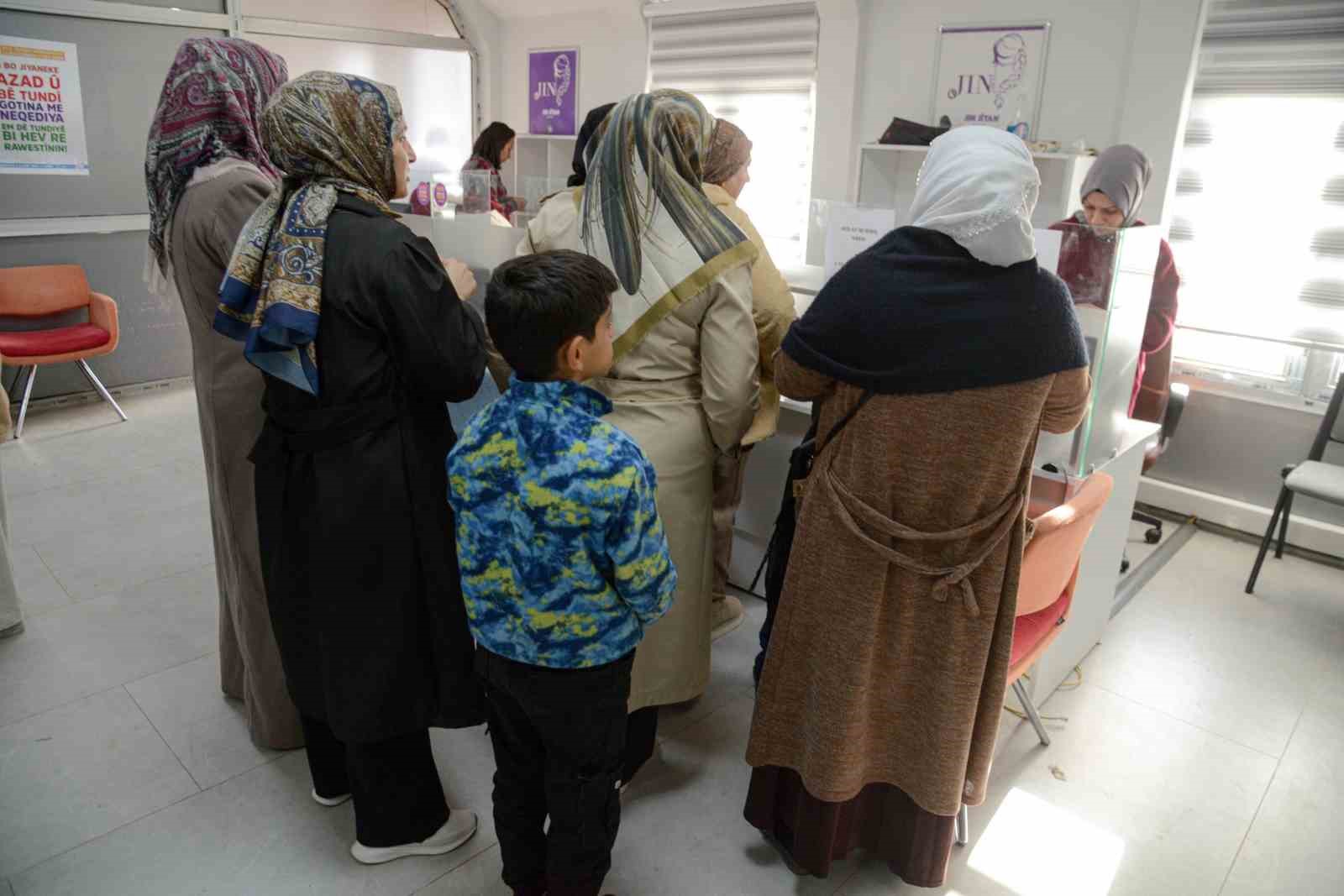 8 bin kadina jinkart dagitildi 3 MK52MaJK