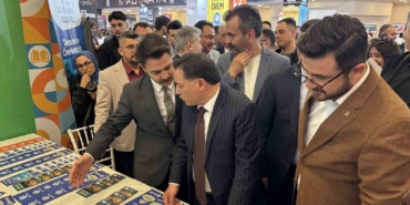 8-kayseri-kitap-fuari-kapilarini-ziyaretcilerine-acti-yuSYtccZ.jpg
