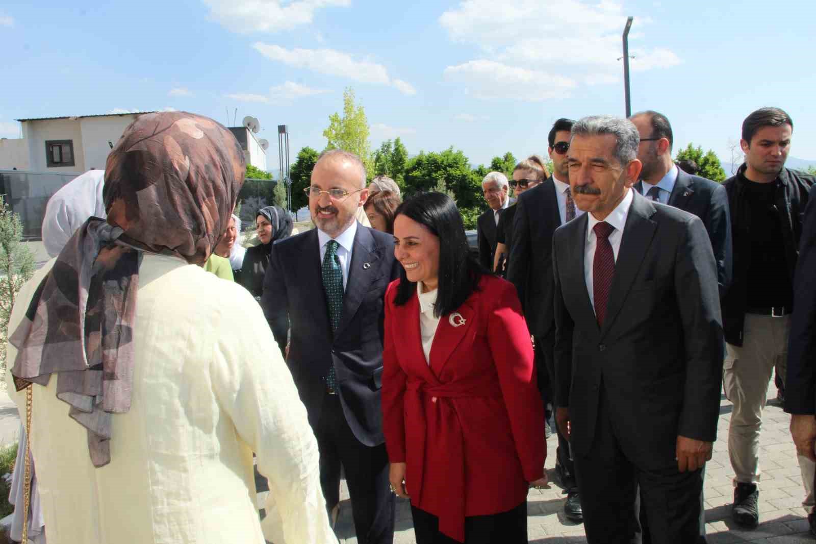 80 ilden gazi ve sehit yakinlari sirnakta bir araya geldi 2