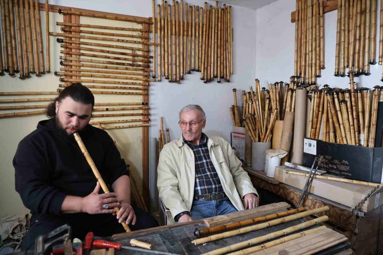 80 yasinda cukurova kamislarini sanata donusturuyor 2 rvrT3MYm