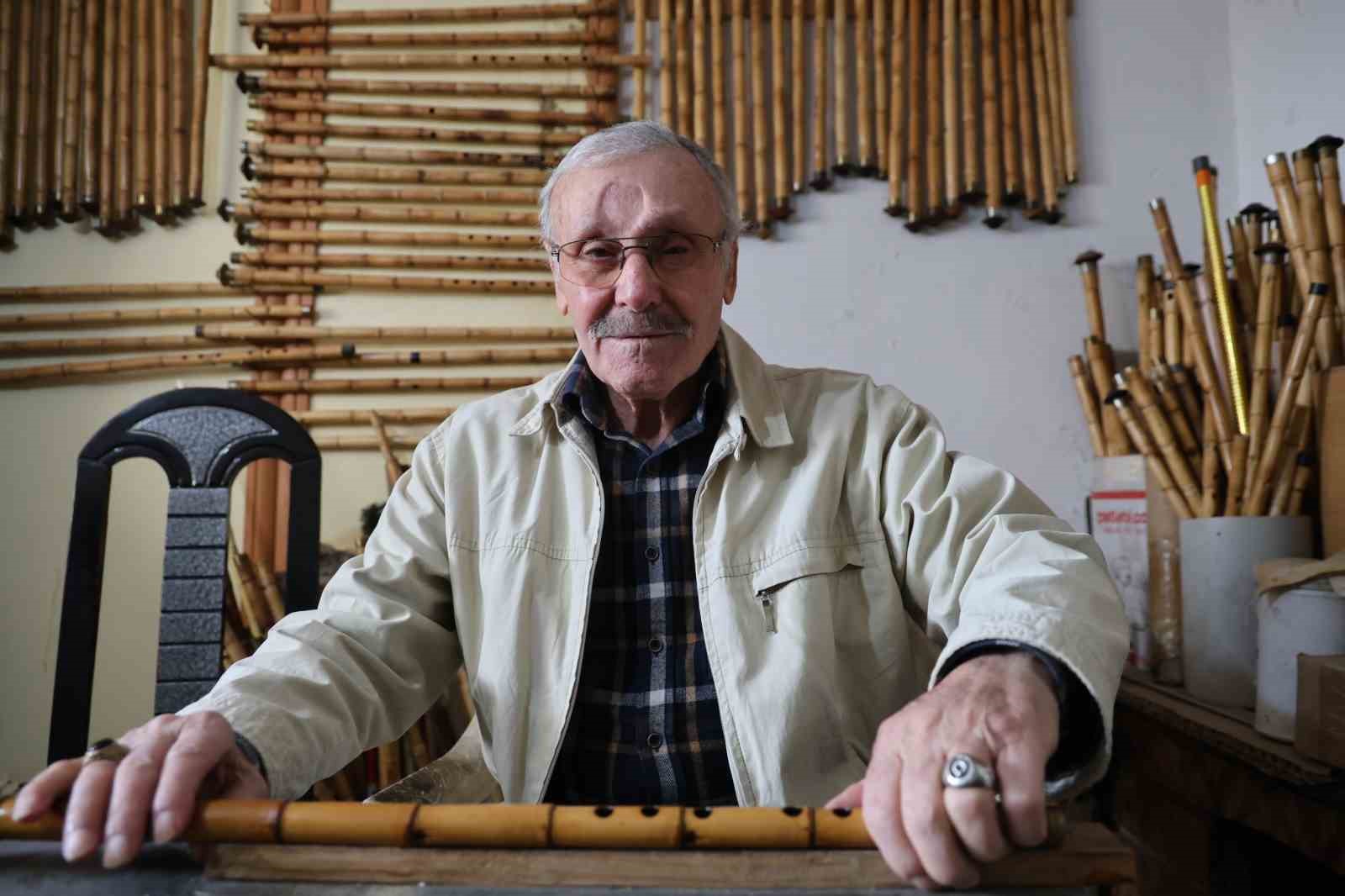 80 yasinda cukurova kamislarini sanata donusturuyor 3 PjyBWrwV