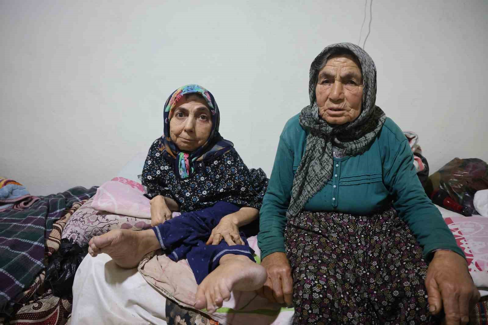 80 yasindaki anne 61 yasindaki bedensel engelli kizina omrunu adadi 3 VeIH5bqE