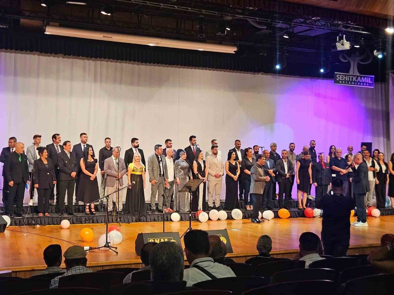 81 ilden 81 sanatci duygulandiran sarki ile terorsuz turkiye surecine destek verdi 0 ijvgiOOJ
