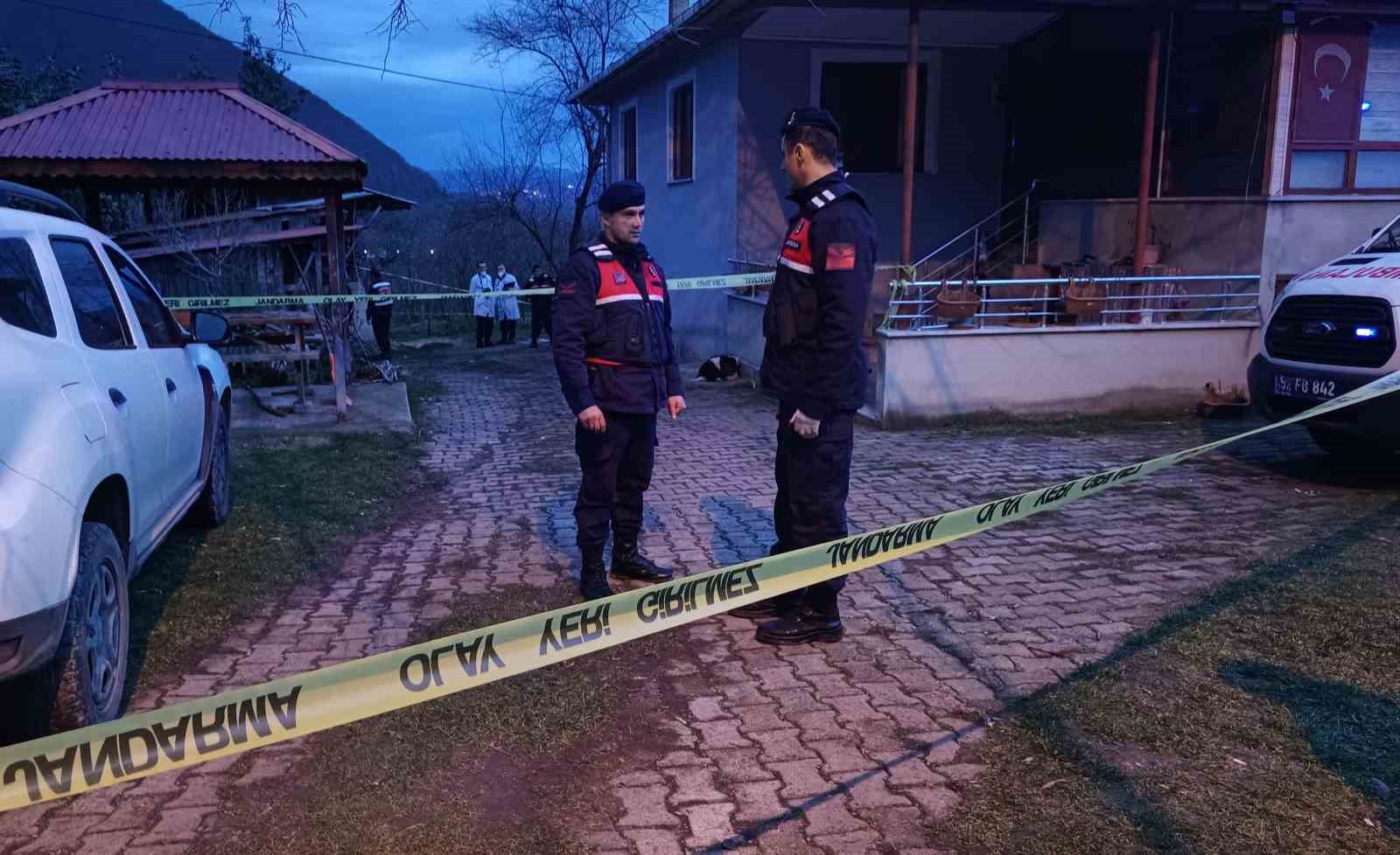 81 yasindaki adami torununun esinin oldurdugu ortaya cikti 0 RUrfKR9T