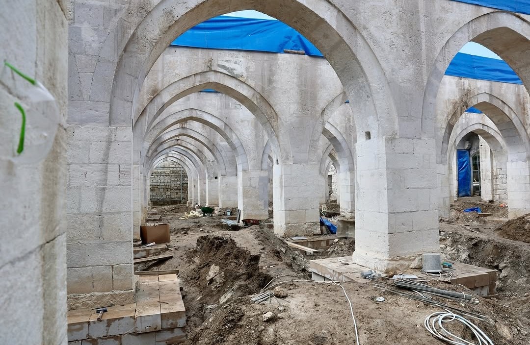833 yıllık tarihi caminin restorasyonu titizlikle devam ediyor 8 833 yillik tarihi caminin restorasyonu titizlikle devam ediyor 4 lkL7M2zH
