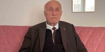 85-yasindaki-mustafa-hoca-ogretmenler-gununu-ilk-gunku-heyecanla-bekliyor-Yc9zhPrr.jpg