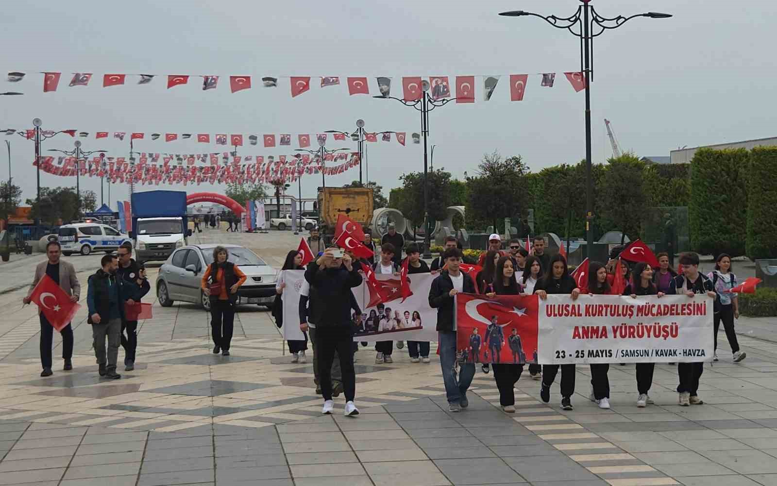 86 kilometrelik dagcilik ulusal kurtulus mucadelesi anma yuruyusu basladi 1 NN4MdI9v