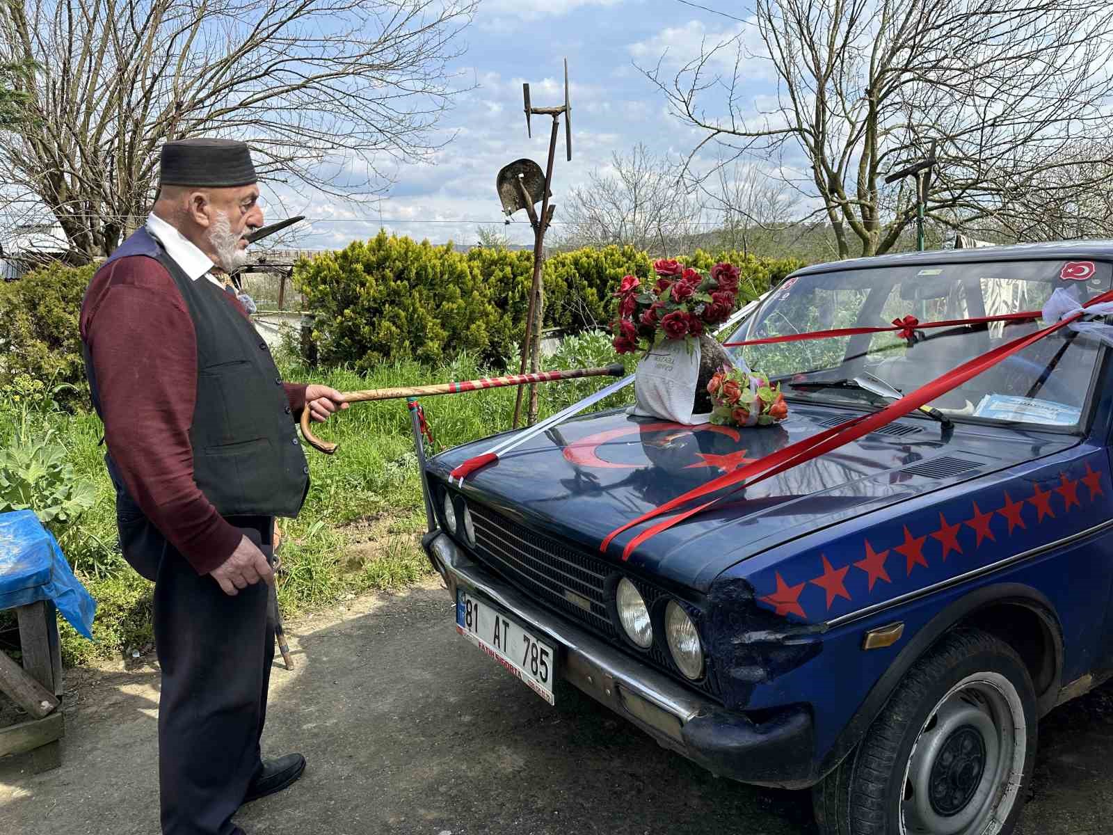 86 yasinda esi icin gelin arabasi susledi kendi yazdigi siirle askini haykirdi 2 T67Ghj6O