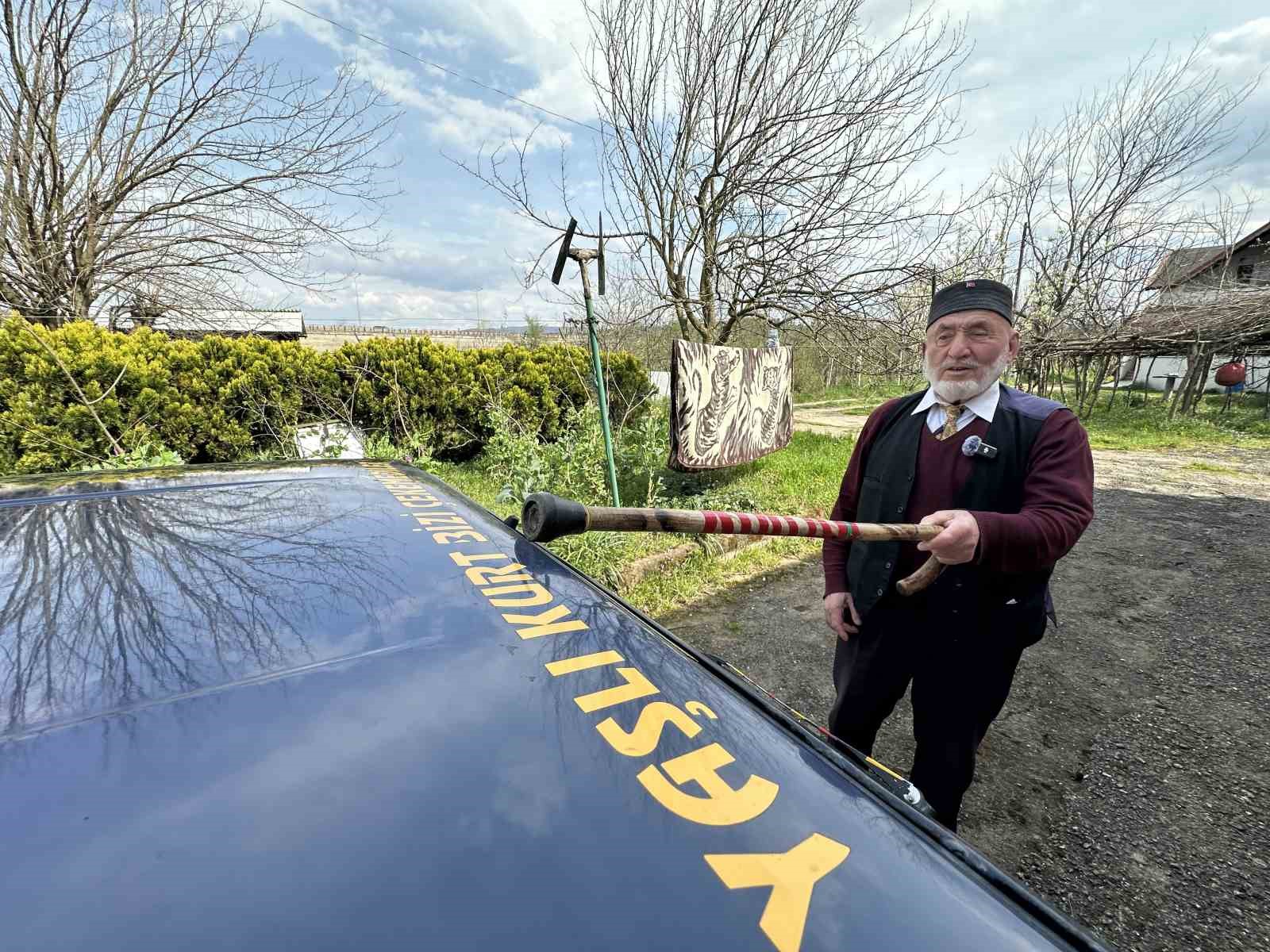 86 yasinda esi icin gelin arabasi susledi kendi yazdigi siirle askini haykirdi 5