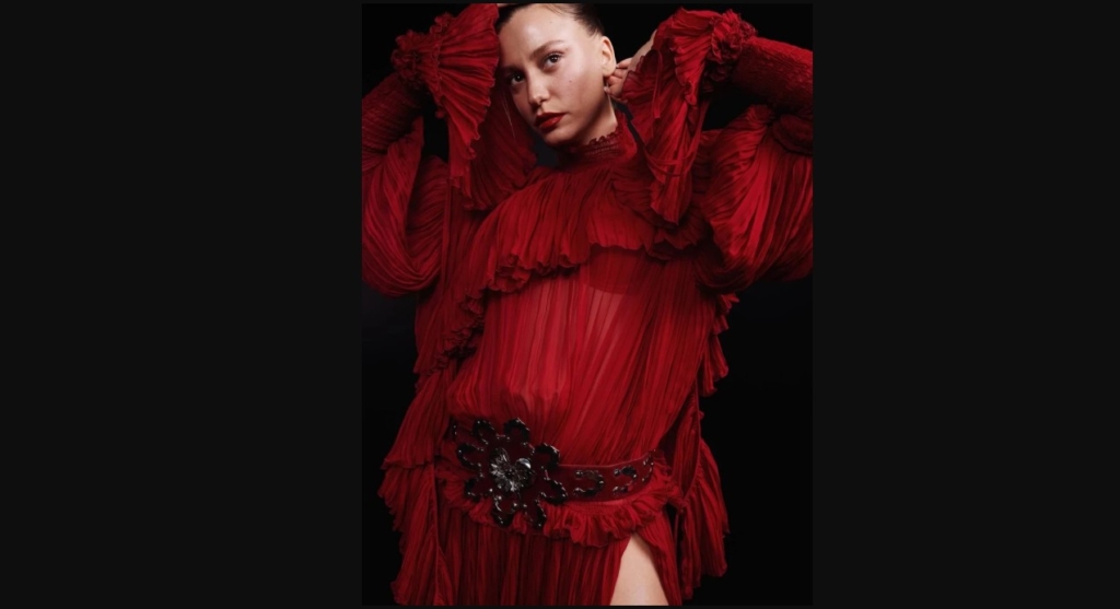 Serenay Sarıkaya’ya sosyal medyadan neden övgü yağdı?