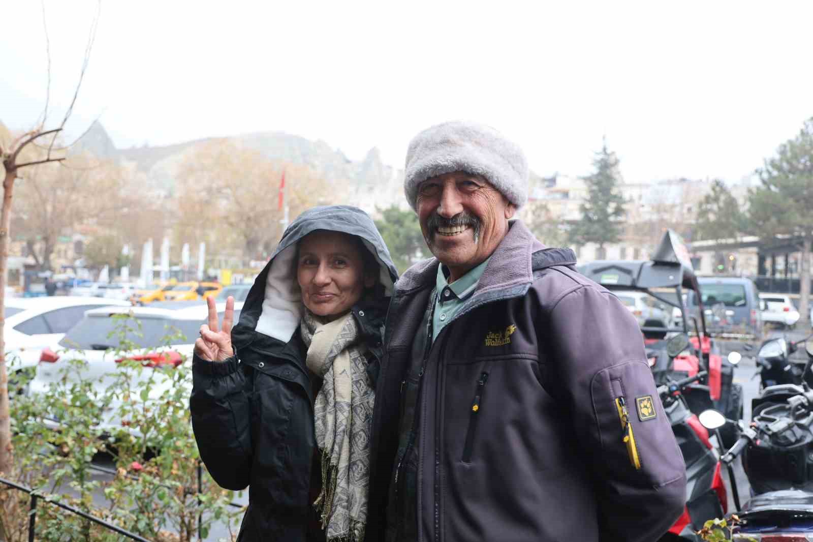 9 dil biliyor goren sasiriyor 3 dwO6nGKB