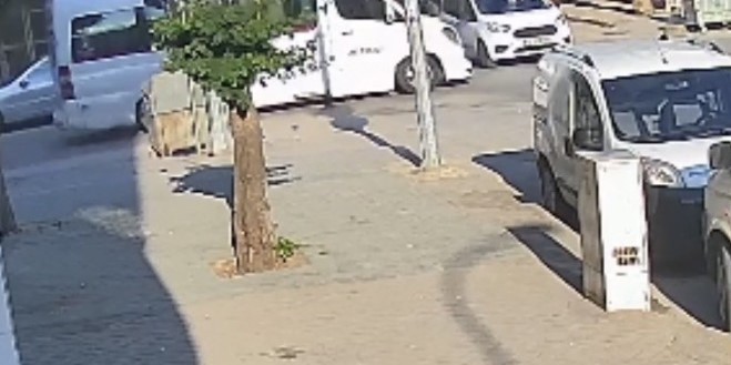 9 kisinin yaralandigi kazanin guvenlik kamerasi goruntuleri ortaya cikti 1 Fvq93QBG