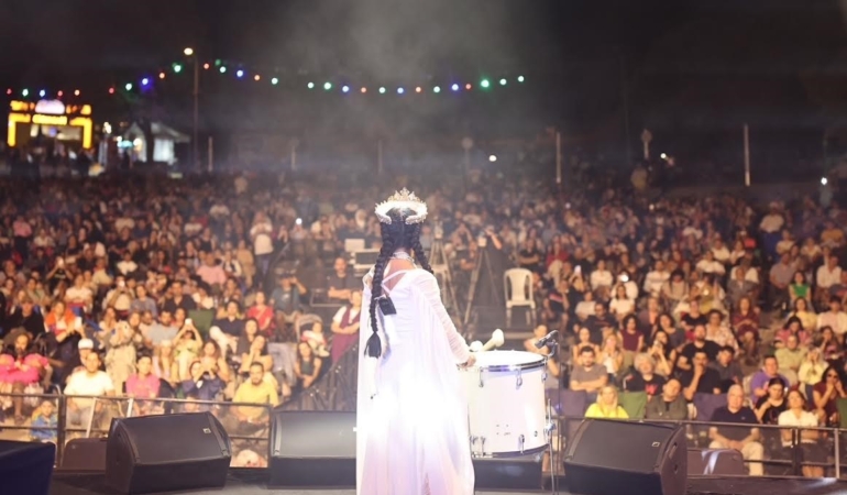 9-uluslararasi-nilufer-caz-festivali-emel-mathlouthi-konseriyle-sona-erdi-pwWxqUwW.jpg