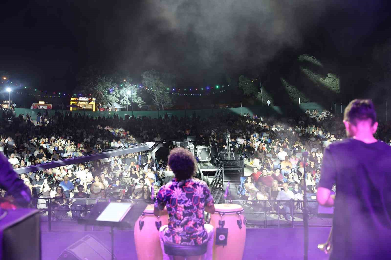 9 uluslararasi nilufer caz festivalinde latin ruzgari 1 riCTqbeX