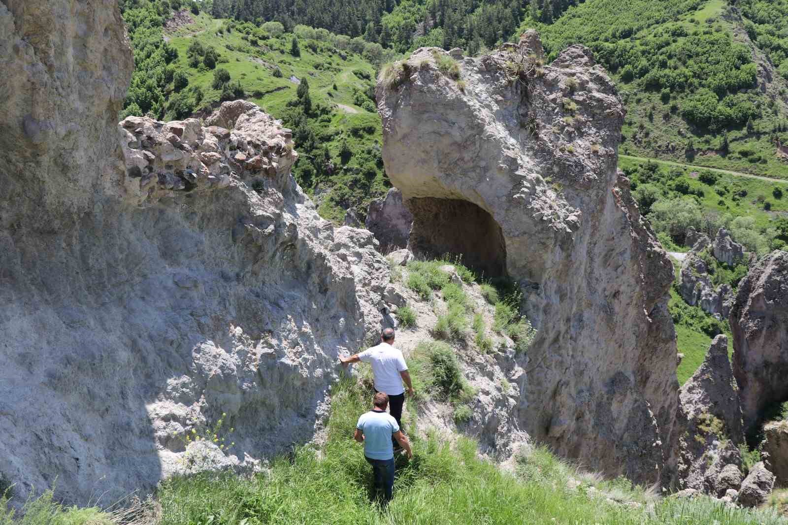 9 yuzyildan kalan solomon kalesi restore edilmeyi bekliyor 5 rZVT7NcN