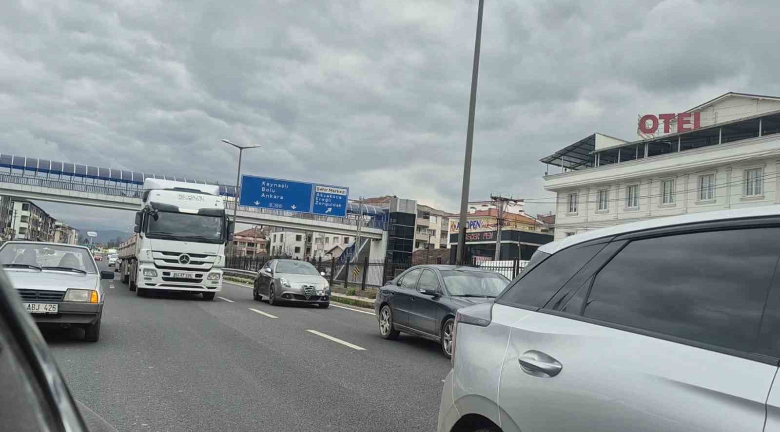 90 yasindaki ninesiyle siddete dikkat icin duzceyi dolasti 2