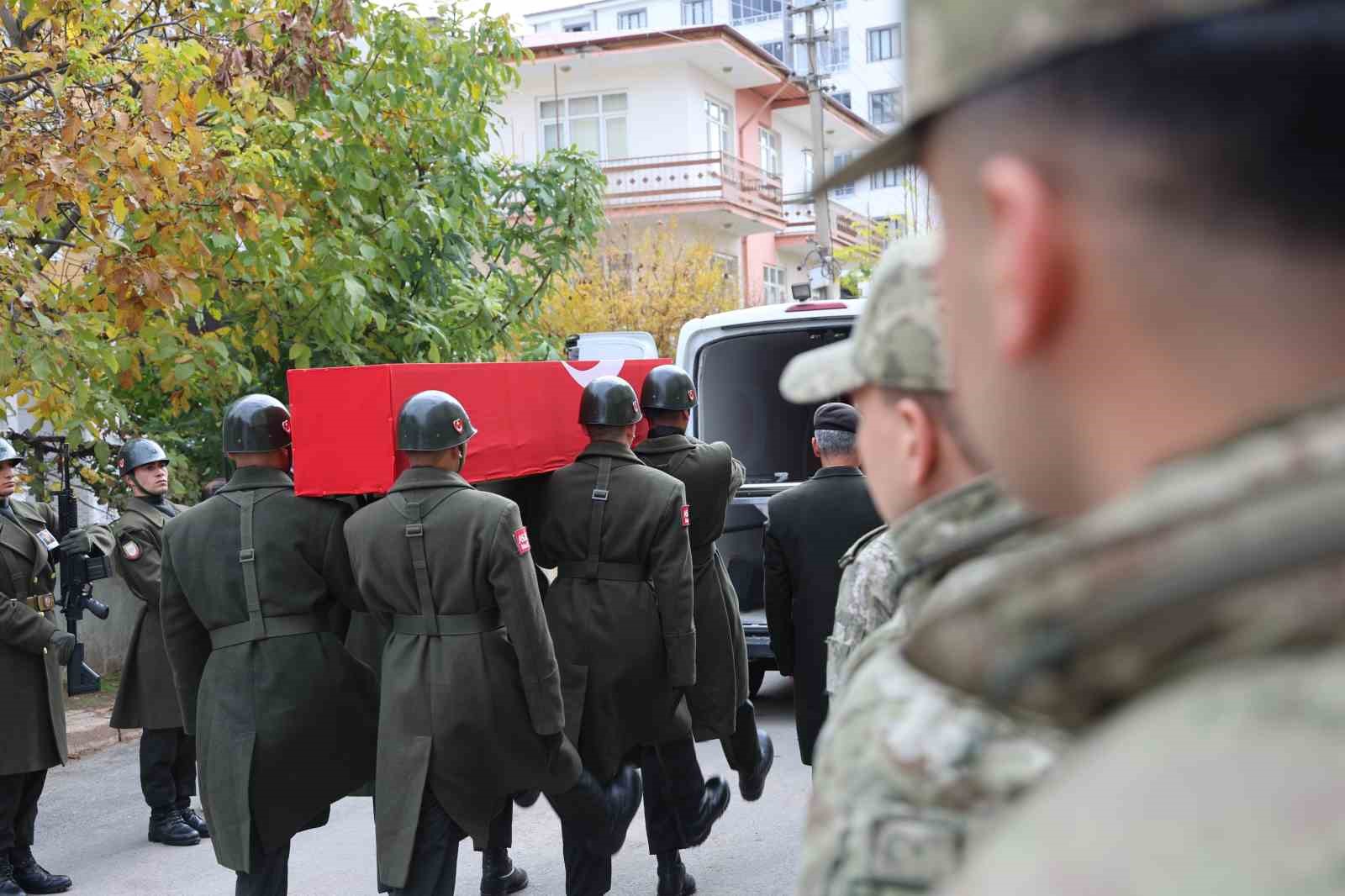 95 yasindaki kore gazisi duzenlenen torenle son yolculuguna ugurlandi 6 zgjPV5wg