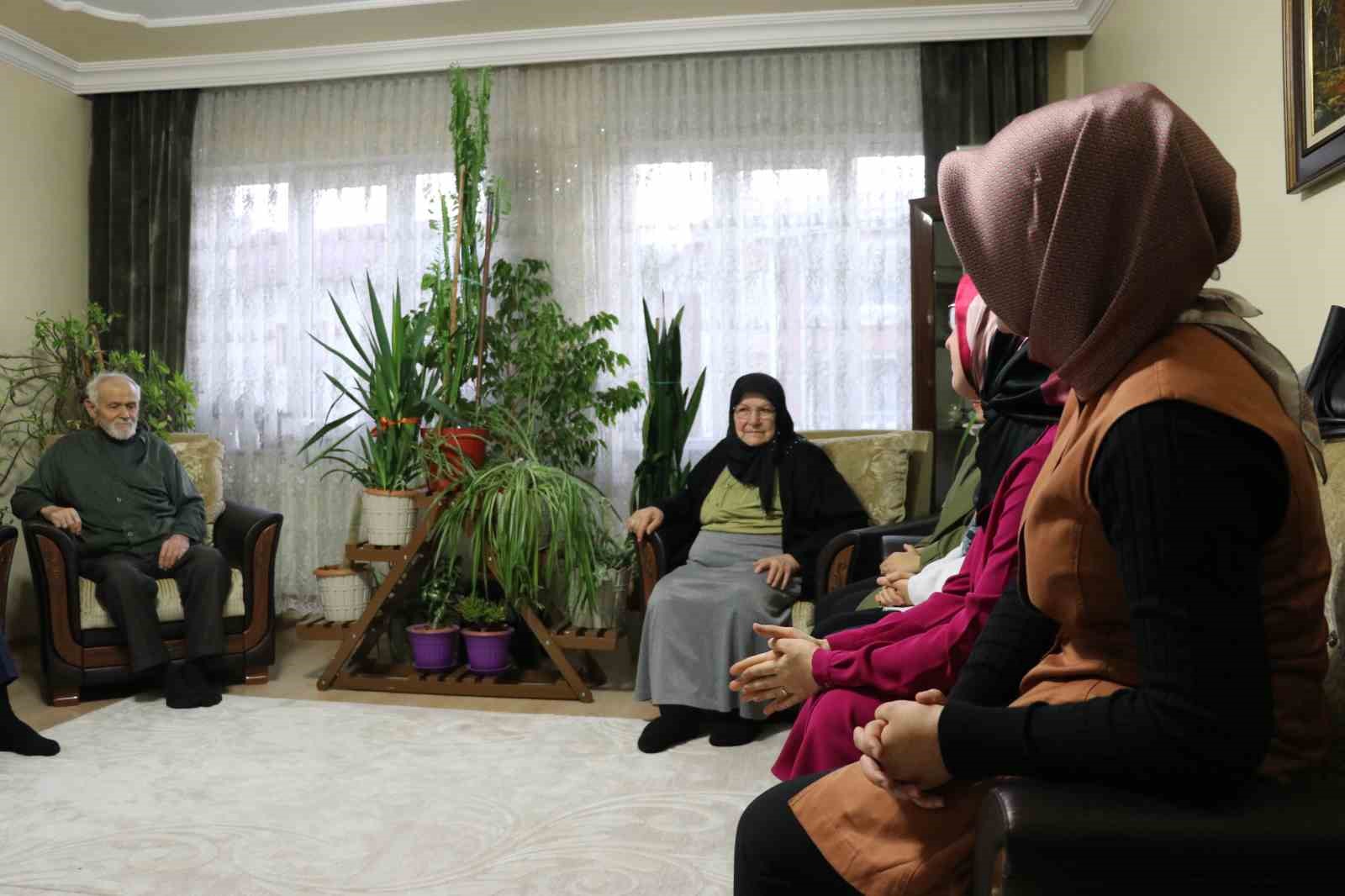 95 yasindaki sehit babasi ogretmen ozel gunde unutulmadi 3 zkdROVFs
