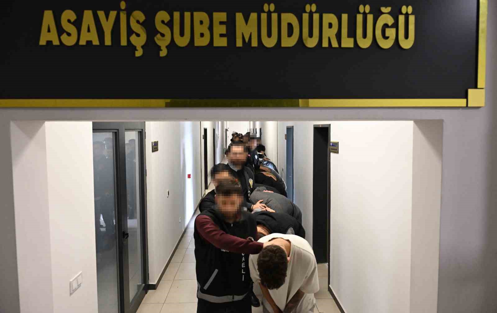 954 milyon liralik vurgunun operasyon ani kamerada 35 tutuklama 3 C92KLTwh