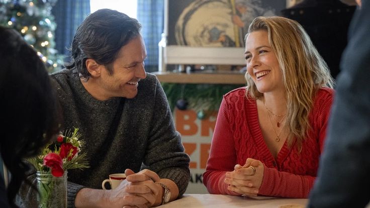 Netflix Yılbaşı Ruhunu Ekranlara Taşıyor! 2025’in En Eğlenceli Yılbaşı Dizi ve Filmleri Açıklandı 6 A Merry Little Ex Mas