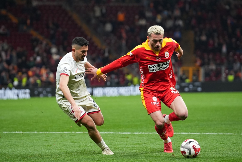 Galatasaray - Fenerbahçe derbisini Yasin Kol yönetecek 5 Galatasaray Fenerbahce Derbisi Herkes Duysun 2