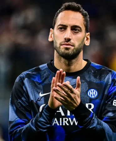 Hakan Calhanoglu Inter.jpg (1)