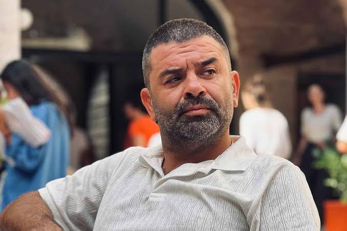 Sevenlerini Korkutan Haber: Usta Oyuncu Bülent Şakrak Ameliyat Masasına Yattı! 4 Bülent şakrak