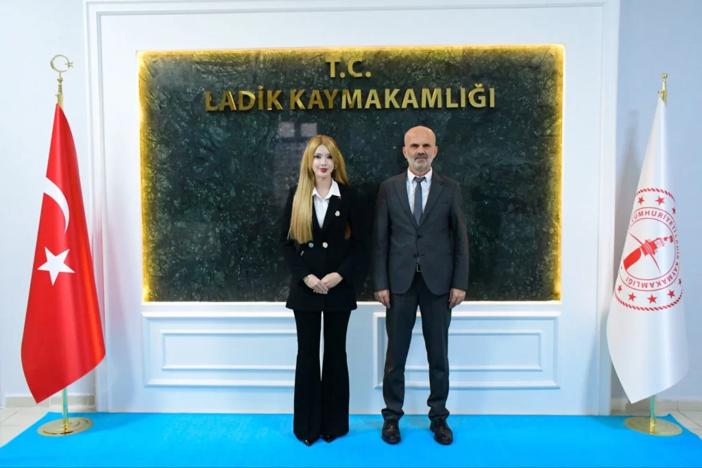Barbie kaymakam kimdir