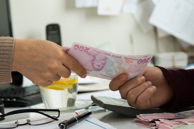 Milyonların Gözü Aydın, Rakamlar Resmiyet Kazandı! İşte 2026 Memur ve Emekli Zam Oranı ve Kuruşu Kuruşuna Yeni Maaş Tablosu 4 Zam oranı