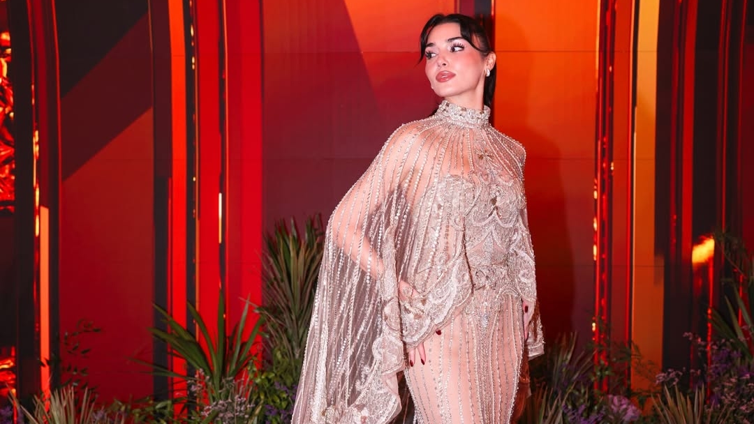  Hande Erçel gecenin yıldızı mı oldu?
