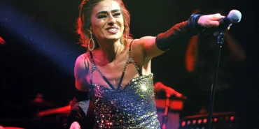 Yıldız-Tilbe-Bursada-Sevenelerini-Coşturdu-Herkes-Duysun-1