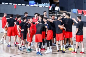 A Milli Erkek Voleybol Takımı, VNL ikinci haftada parkeye çıkıyor 1 thumbnail