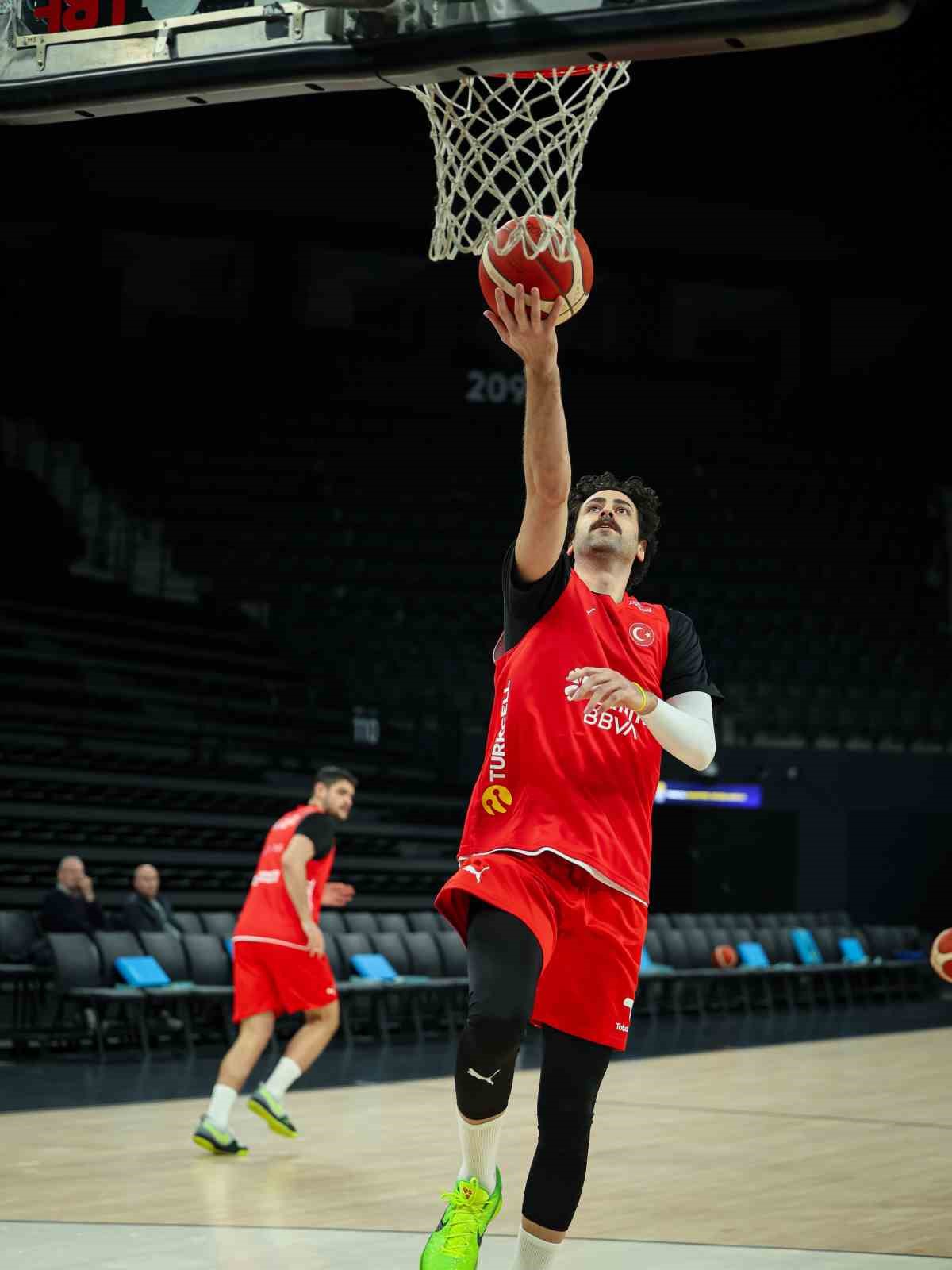 a milli erkek basketbol takimi sirbistan maci hazirliklarina basladi 3