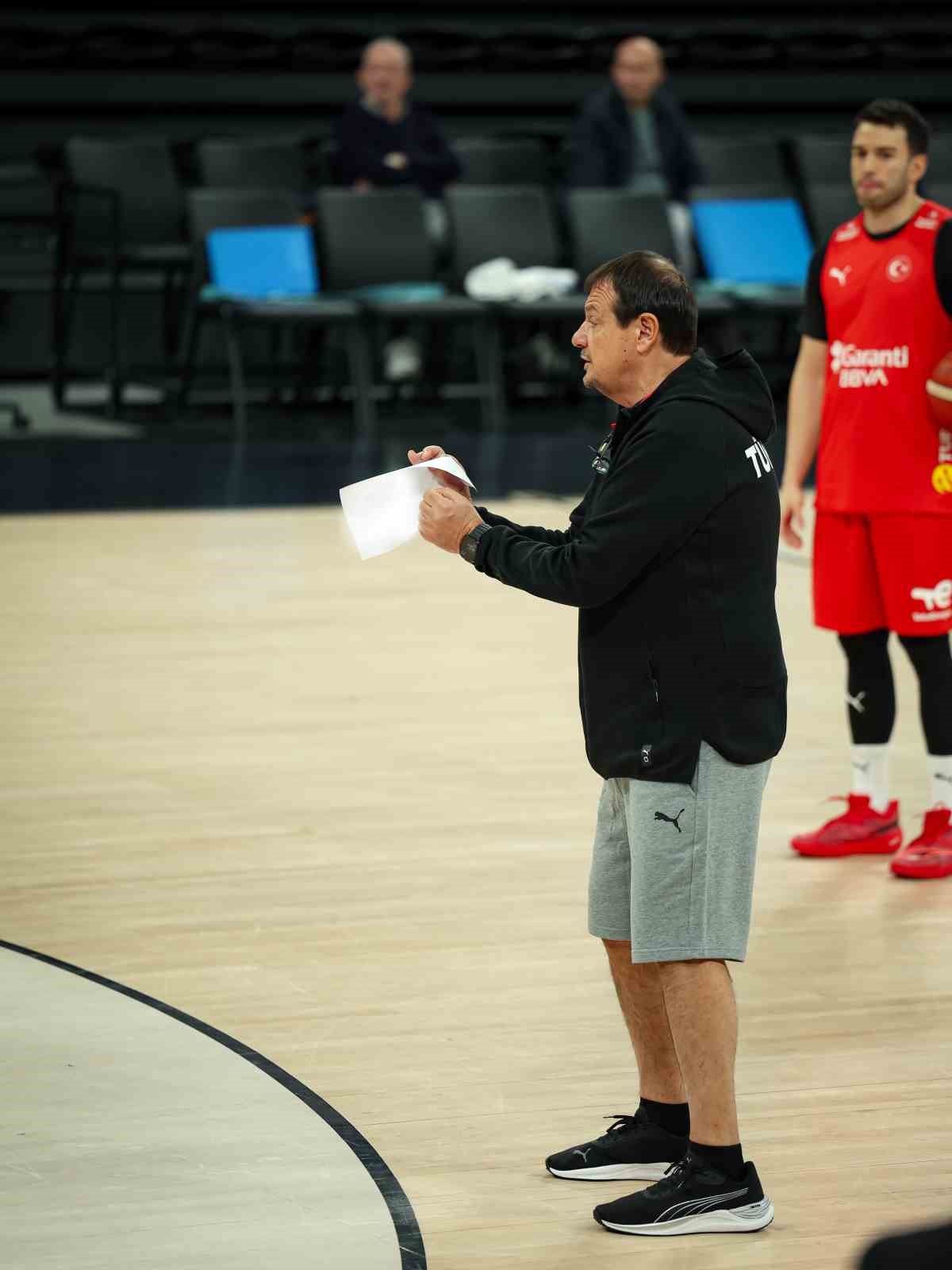 a milli erkek basketbol takimi sirbistan maci hazirliklarina basladi 5 VFr8CMWn