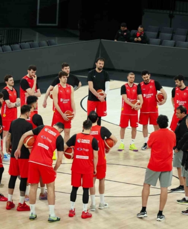 a-milli-erkek-basketbol-takimi-sirbistan-maci-hazirliklarina-basladi-fYssSZ7F.jpg