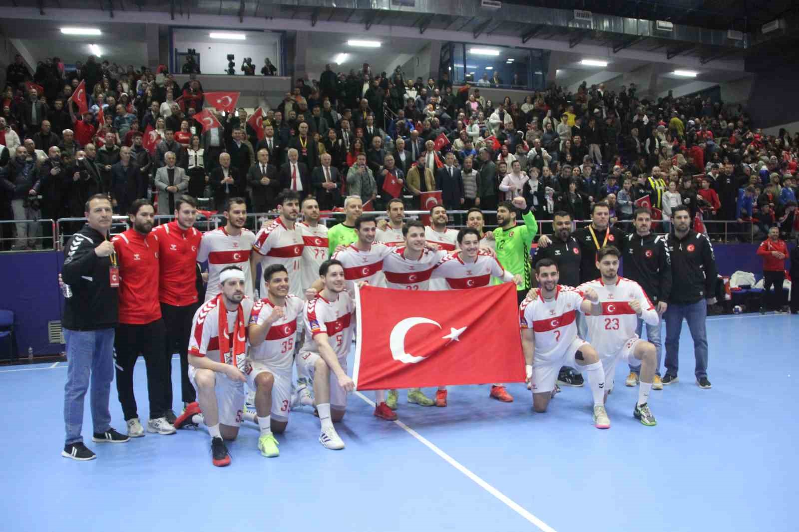 a milli erkek hentbol takimi bulgaristani 38 29 maglup etti 0 cIgYHAUm
