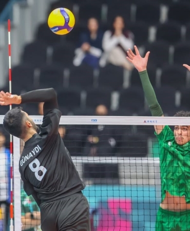 a-milli-erkek-voleybol-takimi-finale-yukseldi-1tOAdgjS.jpg