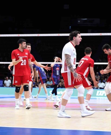 a-milli-erkek-voleybol-takimi-fransayi-3-0-maglup-etti-uHJJ2TJv.jpg