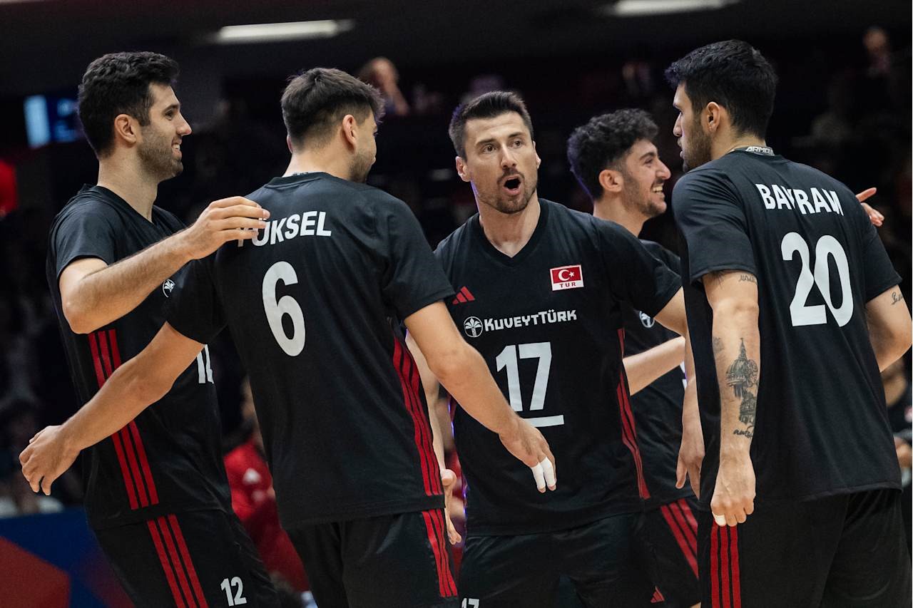 a milli erkek voleybol takimi kanadayi maglup etti 0 Ot8N95z8